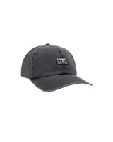 Gorra de béisbol de seis paneles con efecto lavado, color negro, con parche frontal rectangular que presenta el logo de ojos de Obey y cierre trasero de velcro.