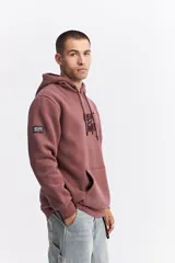 Canguro oversize de algodón con capucha y cordones ajustables. Presenta un diseño de estampa frontal con la frase 'GREAT TIMES' en relieve y bolsillo frontal tipo canguro.