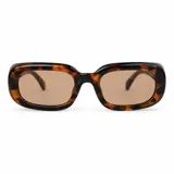 Lentes de sol con armazón rectangular de policarbonato marrón translúcido y cristales degradados en tonos rosados.