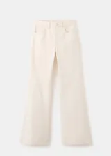 Jeans de algodón tiro medio, diseño acampanado estilo flare de corte largo, con trabillas, cinco bolsillos y cierre frontal de botón y cremallera.