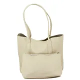 Cartera tipo tote color beige con doble asa de hombro y sobre desmontable con cierre.