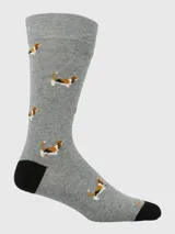 Calcetín de largo medio, color gris melange, con estampado repetitivo de perros Basset Hound tricolores. El talón y la punta son de color negro.