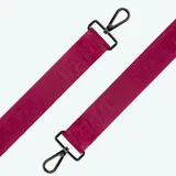 Bolso cartera Cabaia modelo Nano Bag, color fucsia, fabricado en poliéster repelente al agua. Tiene correa de hombro desmontable, apertura gran angular y logo de la marca en el frente.