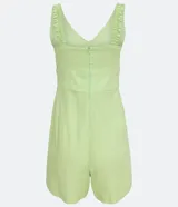 Enterito corto color verde claro, con escote en V, tirantes anchos y detalle de ondas en el frente.