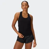 Musculosa deportiva Fabletics Tech+ Racerback de color negro, confeccionada en tejido ligero con espalda nadadora, diseñada para entrenamientos.