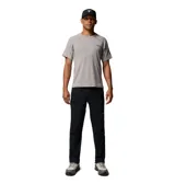 Remera deportiva Columbia Titanium modelo Driventure Short S de color gris, con diseño de manga corta y cuello redondo. Incorpora tecnologías Omni-Wick y Omni-Shade para protección solar y absorción de humedad.
