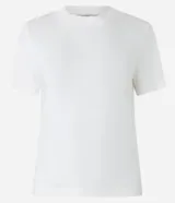 Blusa de ribana color marrón, con cuello redondo ajustado y mangas cortas.