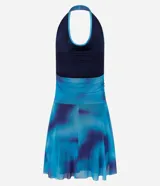 Vestido corto de tul con estampado abstracto en tonos azules y violetas. Presenta un escote halter con efecto drapeado (degagê) y frunces en la cintura, con ruedo asimétrico.