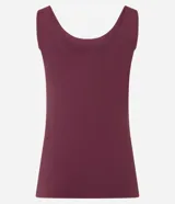 Musculosa básica de poliamida color naranja, con escote en U y breteles anchos. Diseño ajustado al cuerpo, ligero y fresco.