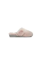 Pantuflas tipo mule de peluche rosado, con suela ergonómica de goma gris.