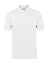 Remera tipo polo de manga corta, color blanco, con cuello clásico y cierre frontal de tres botones. Confeccionada en una mezcla de algodón pima y fibra sorona.