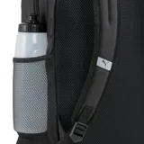 Mochila Puma de color negro, diseñada para uso diario y deportivo, con correas ajustables y acolchadas.