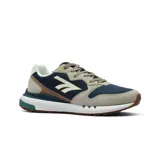 Championes deportivos Hi-Tec modelo Phoenix, con diseño multicolor que combina paneles en tonos beige, marrón, verde, azul marino y rojo. Presentan una suela con amortiguación y detalles en naranja en el talón.