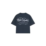 Remera oversize color azul marino con diseño estampado en la espalda que incluye la inscripción "Eme Studios" en tipografía cursiva y texto complementario.
