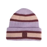 Gorro de lana con rayas horizontales en color lila, beige y bordó.