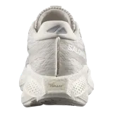 Championes de running Salomon Aero Glide 4, color negro con diseño texturizado en la parte superior, suela de gran amortiguación y logo de la marca en el lateral.