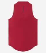 Musculosa deportiva color bordó, sin mangas y cuello redondo.