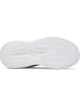 Championes de running Under Armour modelo Phade RN 3, color negro con entresuela blanca. Presentan parte superior de malla transpirable, logo de la marca en el lateral y suela de goma con amortiguación de EVA.