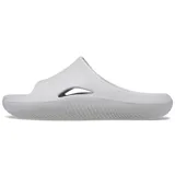 Sandalias tipo slide de una sola pieza, color verde oliva, con diseño ergonómico y contemporáneo. Presentan una abertura lateral en la parte superior y una suela gruesa con textura acanalada.