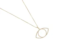 Collar dorado con dije en forma de ojo delineado con circonias.