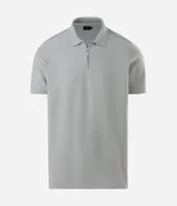 Polo de manga corta para hombre, confeccionado en punto texturizado de algodón en color gris. Cuenta con cuello polo y cierre frontal corto con cremallera.