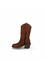 Bota de caña alta color negro, estilo biker, confeccionada en cuero engrasado con detalle de estribo con hebilla.