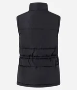 Chaleco acolchonado de cuello alto con cierre frontal y botones a presión. Presenta bolsillos laterales y cordones reguladores internos en la cintura para un ajuste personalizado.
