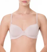 Soutien color piel con copa preformada, aro y breteles regulables.