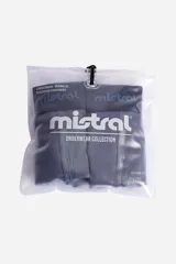 Pack de dos bóxers lisos de la marca Mistral, confeccionados en algodón con elastano. Presentan cintura elástica con el logo de la marca estampado y costuras reforzadas.