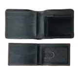 Billetera de cuero negra con logo Rip Curl en relieve. Cuenta con tecnología RFID para protección de datos.