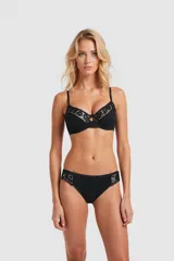 Vedetina negra con detalle de encaje floral en los laterales.