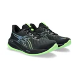 Championes de running Asics Gel Cumulus 26, color negro con detalles en verde lima y azul claro. Presentan tecnología PureGEL en el talón y entresuela FF Blast+ para mayor amortiguación.