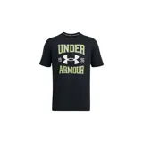 Remera negra de mangas cortas con cuello redondo. Estampado frontal con el logo de Under Armour en color verde flúor y blanco, con el texto "Under Armour" y el año "1996".