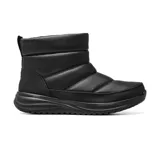Bota de caña baja estilo puffer, color negro, con diseño acolchado impermeable, suela con tecnología ULTRA GO y forro interior de chenilla.