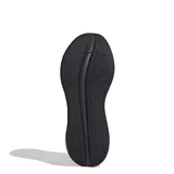 Championes de running Adidas modelo Galaxy 7, color negro. Presentan un diseño de malla transpirable con las icónicas tres tiras laterales en tono sobre tono y mediasuela con tecnología Cloudfoam para mayor amortiguación.