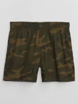 Calzoncillo tipo bóxer de algodón con estampado de camuflaje militar en tonos verde y marrón.