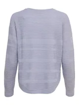 Sweater lila de punto acanalado con cuello redondo y manga larga.