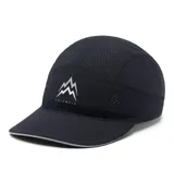 Gorra deportiva Columbia color negro, confeccionada con tejido perforado con láser para mayor ventilación, tecnología de enfriamiento y absorción de humedad, con cordón ajustable en la parte posterior.