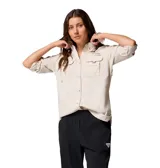 Camisa de manga larga Columbia, diseñada para actividades al aire libre y pesca. Presenta un diseño funcional con múltiples bolsillos frontales, ventilación en la espalda, mangas enrollables con ajuste de botón y presillas utilitarias. Confeccionada en tela técnica de secado rápido con protección solar UPF 50.