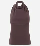 Blusa femenina de frente única confeccionada en punto roma, con escote degagê drapeado y fruncidos laterales. Presenta un diseño sin mangas y espalda descubierta.