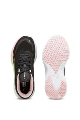 Championes deportivos Puma Scend Pro de color blanco, con detalles en gris y verde lima en el talón, interior y logotipo lateral.