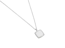 Collar de plata con dije cuadrado de nácar.