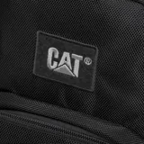 Bolso tipo bandolera o sling bag Caterpillar, color negro, con correa ajustable para el hombro. Presenta un compartimento principal con bolsillos internos y un bolsillo frontal con cremallera y presillas tipo MOLLE. Incluye un llavero colgante amarillo con el logo de Caterpillar.
