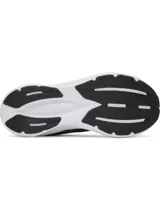 Championes de running Under Armour modelo Assert 11, color negro con suela blanca. Presentan parte superior de malla transpirable con revestimientos de cuero sintético para mayor soporte y amortiguación Charged+ en la mediasuela.