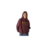 Hoodie oversized color borravino con capucha y bolsillo canguro, con estampado frontal en tono dorado con texto y logotipo de la marca.