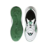 Championes de básquet Puma Playmaker Pro, color negro con detalles en rojo y blanco.