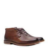Bota de cuero acordonada con diseño de puntera reforzada y suela de goma, ideal para un look urbano y formal.