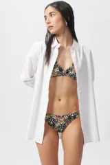 Bombacha de bikini básica con estampado multicolor.