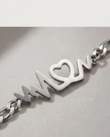 Pulsera de acero plateada con cadena eslabonada y dije central que combina un electrocardiograma con la palabra mamá y un corazón.