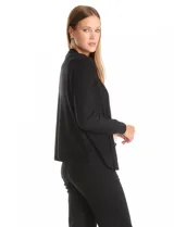 Cardigan de tejido liviano con textura, marca Vila Milano. Presenta un diseño abierto sin botones, mangas largas de corte entallado y terminaciones en puños de rib.